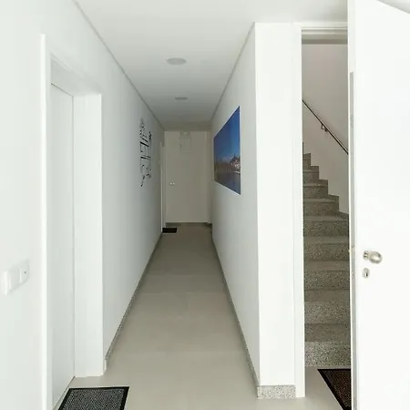 בית חווה Sun House - Local -