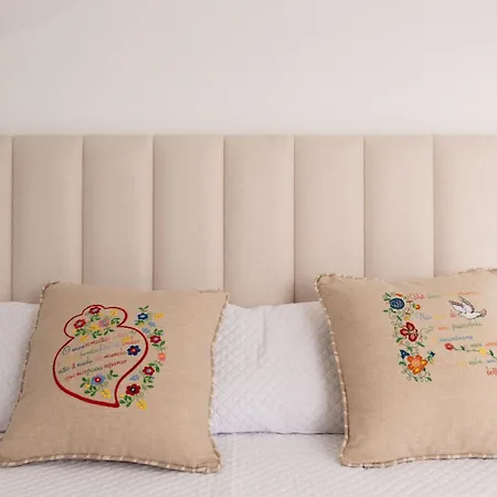 Sun House - Local - Gospodarstwo agroturystyczne *