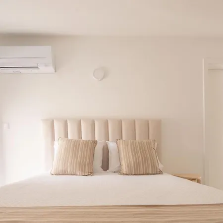 Sun House - Local - בית חווה