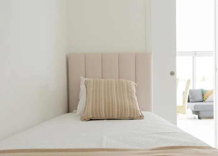 مزرعة للإقامة Sun House - Local - *